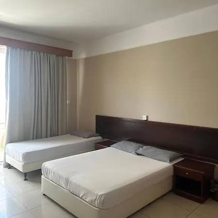 Hotel Ellis Larnaca